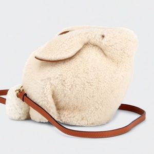 Meet your Posher, LTAF